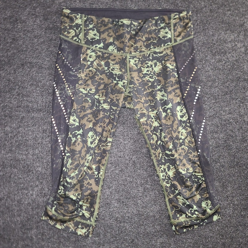 Lululemon Stop at Nothing Crop leggings Size 8 Fleur Olive Fatigue Green Black